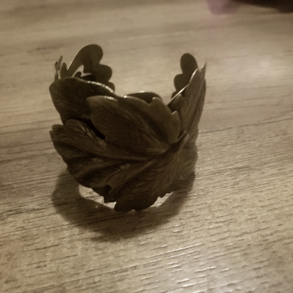 Beautiful Brown Leaf Wide Link Bracelet